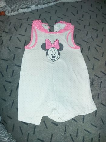 Combishort taille 12mois disney minnie