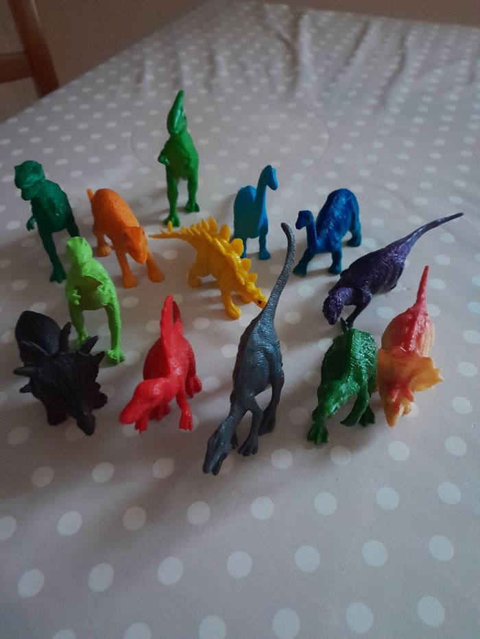 Lot de figurines animaux