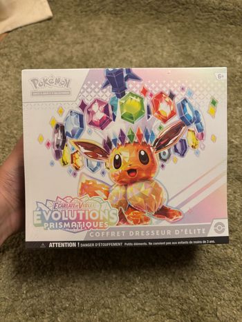 ETB Évolutions Prismatiques EV8.5