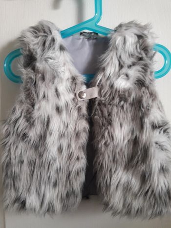 Gilet sans manche 3pommes 4 ans