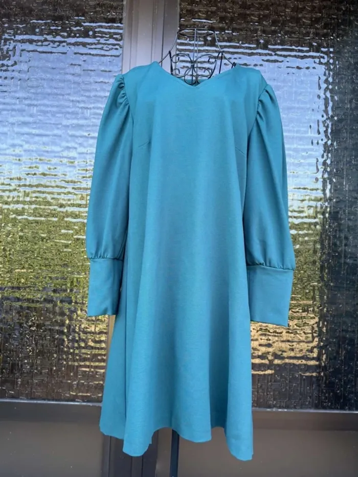 Robe Bleu-Verte Manches Longues Bouffantes - photo numéro 4