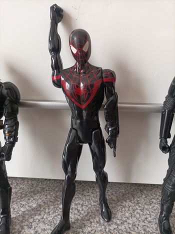 Spider man figurine