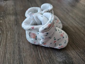 Chausson bébé fleurie