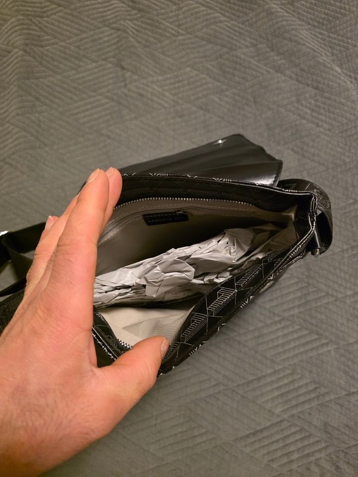 Sac à bandoulière Lacoste - photo numéro 6