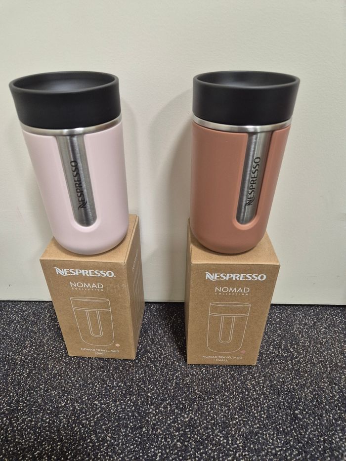 Lot 2 mug nespresso nomad neuf