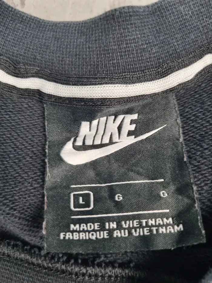 Sweat noir Nike – Taille L Femme (mesures en photos) - photo numéro 6
