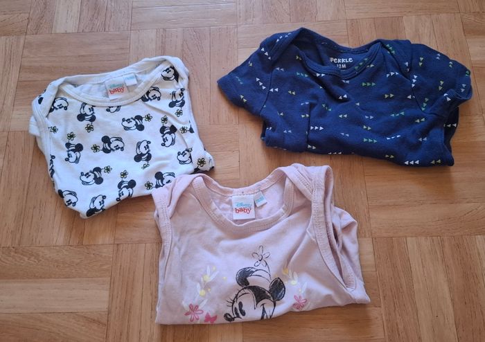 Lot vêtements fille 12 mois - photo numéro 3