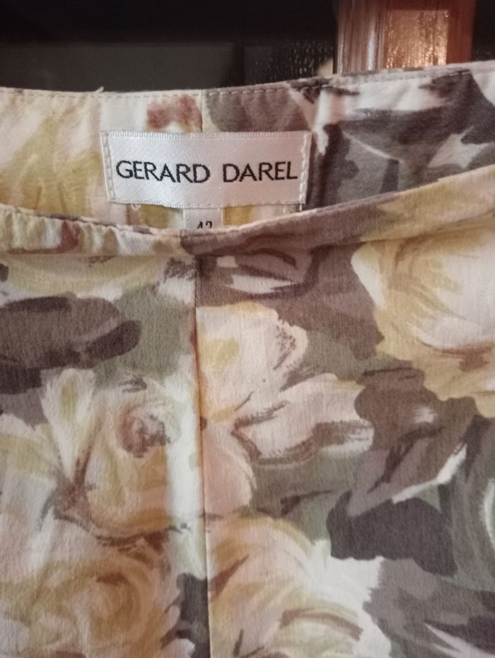 Pantalon fleuri  femme Gérard Darel. Taille 42 - photo numéro 3