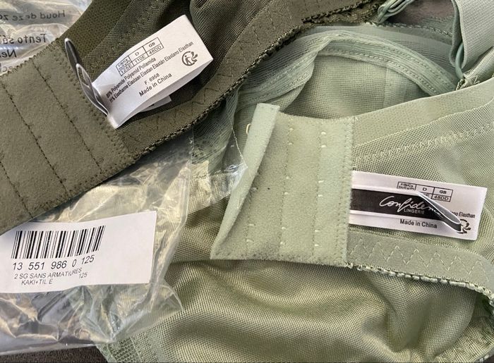 Lot deux soutiens gorge 125E jamais porté - photo numéro 4