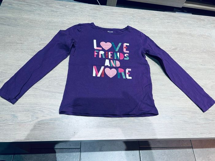 Teeshirt manches longues violet avec écriture 8 ans