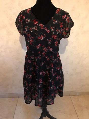 Robe fleurie T.44