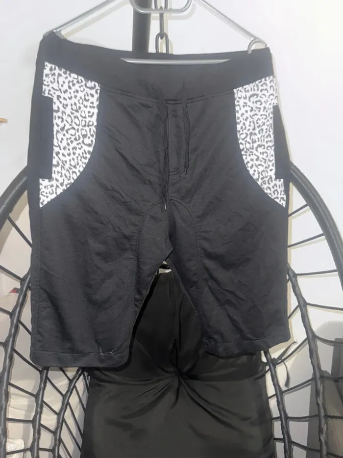 Short home grande taille