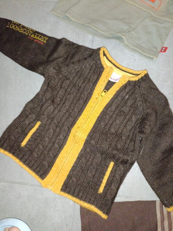 Lot de vêtements bébé, taille 12 mois - photo numéro 7