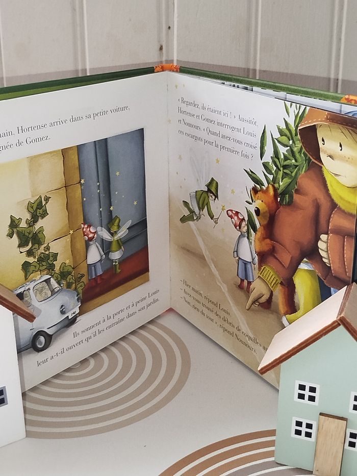 📚Hachette Jeunesse U n mystère dans le jardin - photo numéro 2