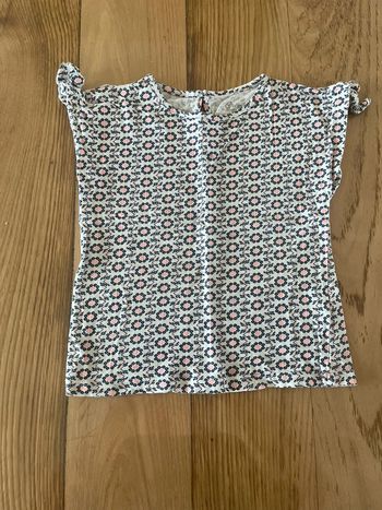 🌸 Tee-shirt fleuri – 24 mois – Creeks 💙💗