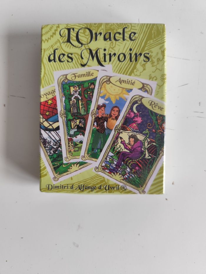 L'oracle des miroirs jeu de cartes neuf et blister jamais utilisé