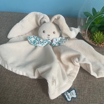 Doudou lapin plat kaloo beige