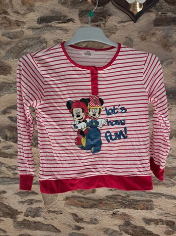 Vend  pull  fille  8  ans