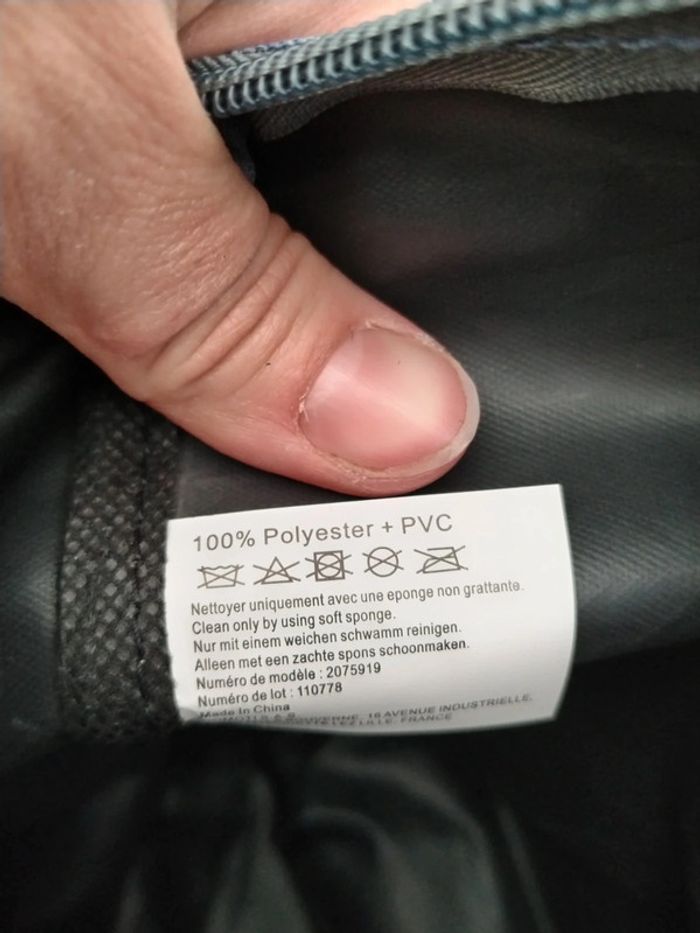 Lot de 2 sacs de voyage avec trousse de toilette neuf - photo numéro 8