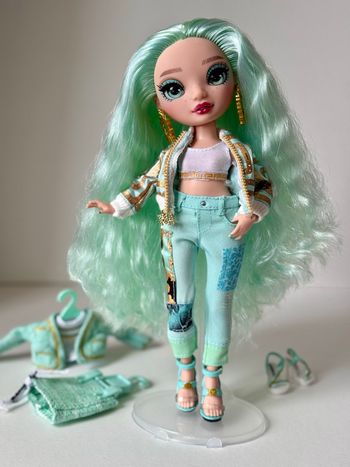 Daphné Rainbow High 