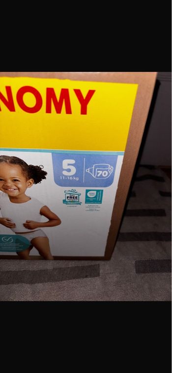 Maxi-Pack De 70 Couches Pampers Harmonie Neuf Dans L’emballage.