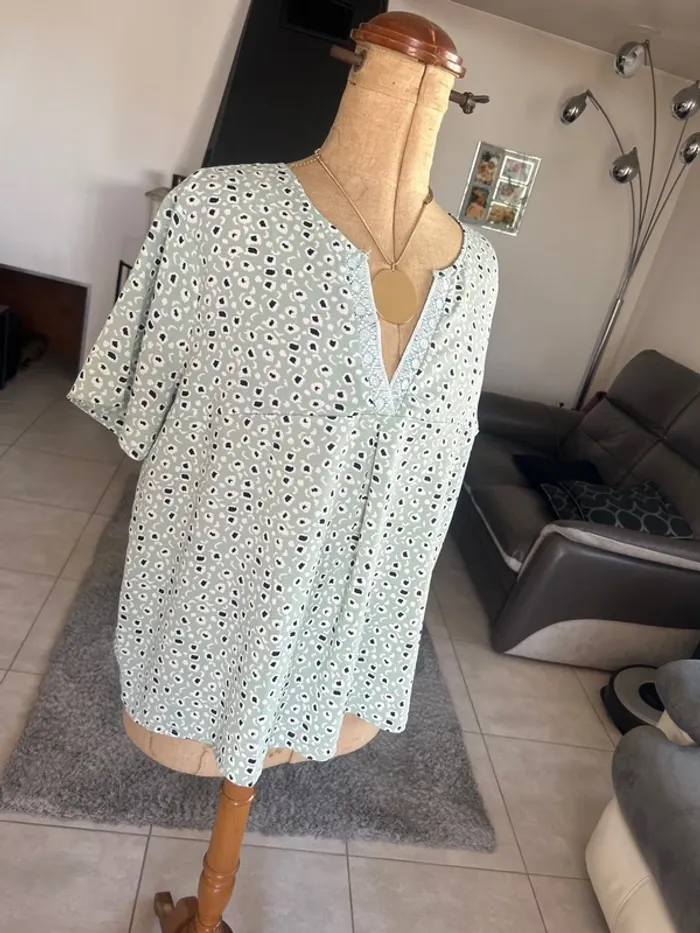 Tshirt blouse femme taille 46 - photo numéro 2