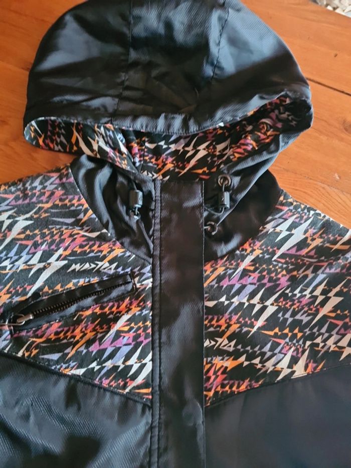 Veste/coupevent Volcom - photo numéro 4