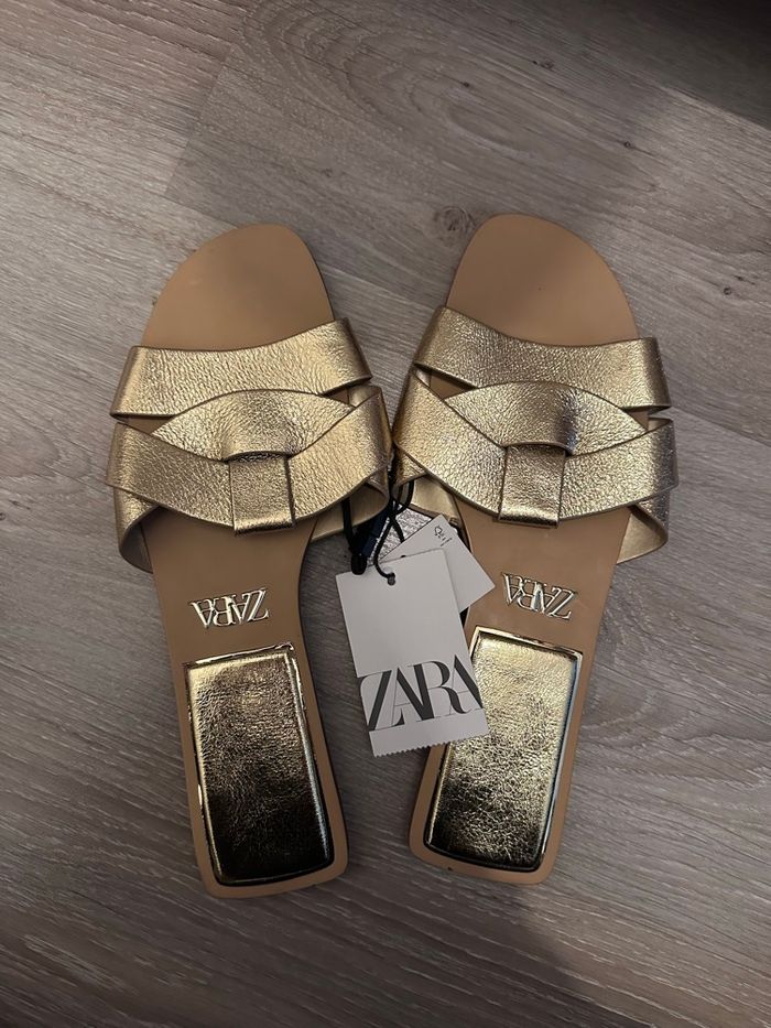 Sandales plates Zara - photo numéro 2