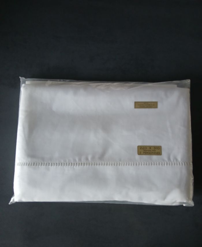 Drap en métis
neuf 210 x 310 cm