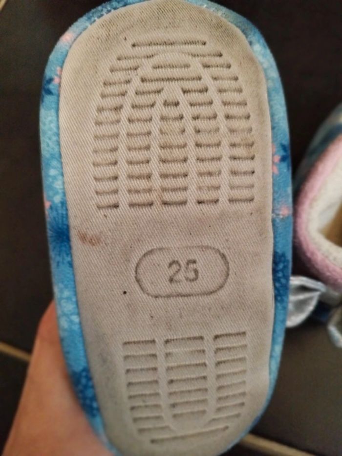 Chausson la reine des neiges - photo numéro 3