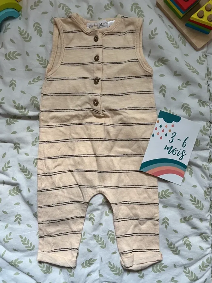 combinaison légère beige rayures zara 3/6 mois - photo numéro 2