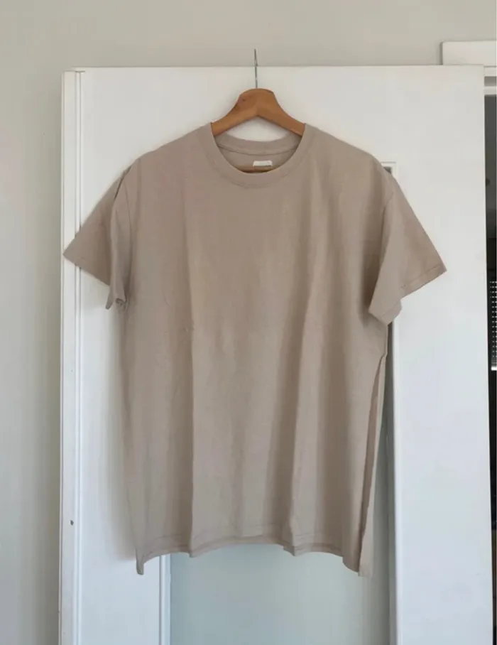 T-shirt beige MissyEmpire - photo numéro 2