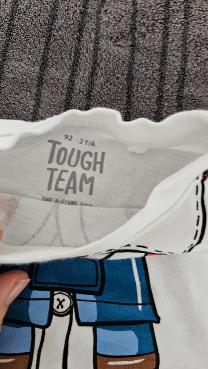 Lot de 2 t shirt 2 ans - photo numéro 3