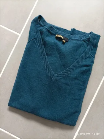 Pull fin col V bleu pétrole taille 34/xs