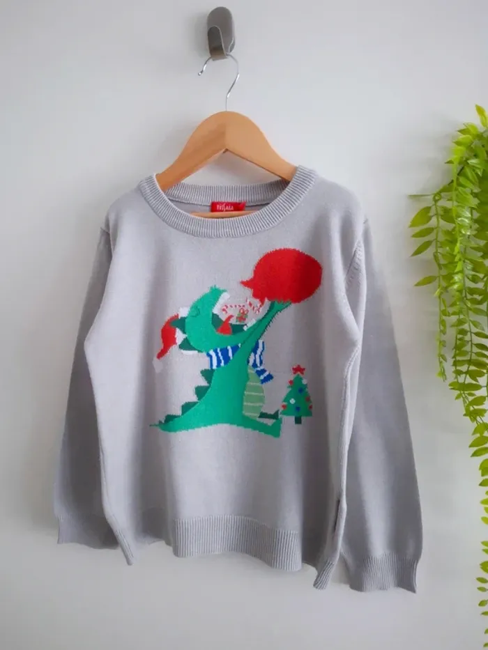 Pull de Noël / Taille 6 ans - photo numéro 2