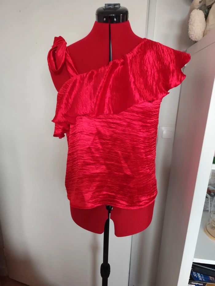 Haut asymétrique