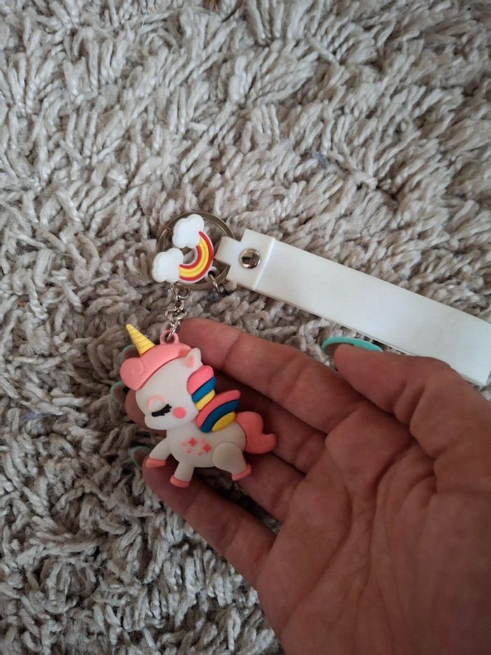 Porte clé avec figurine licorne enfant i love you - photo numéro 3