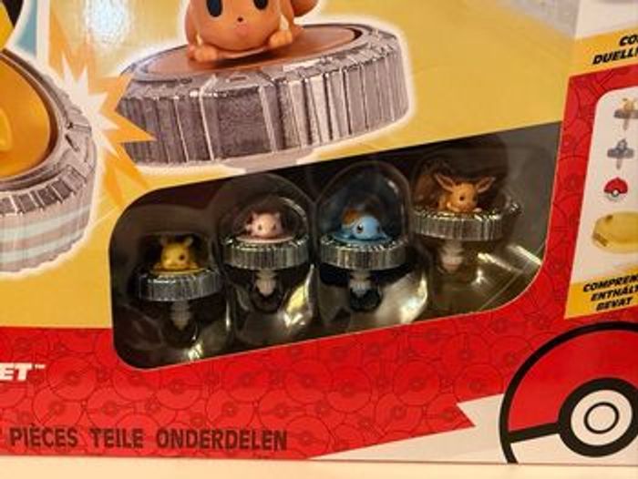 Pokémon Arène avec 4 toupies et 2 lanceurs Pokéball - photo numéro 5
