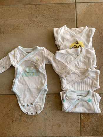 Lot bodies manches longues 1 mois