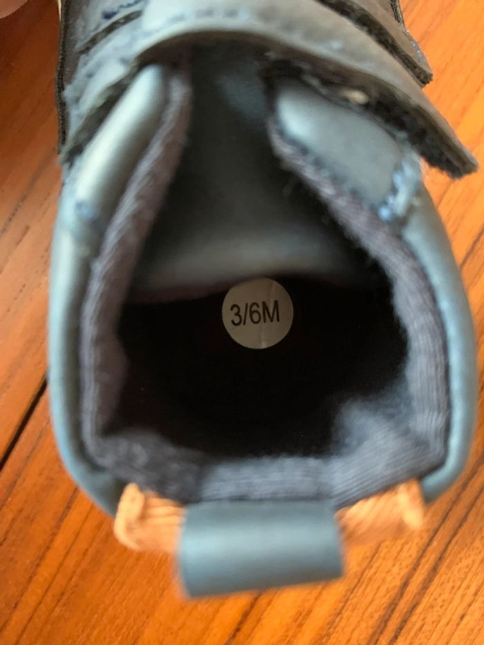 Chaussure bébé 3/6 mois - photo numéro 2