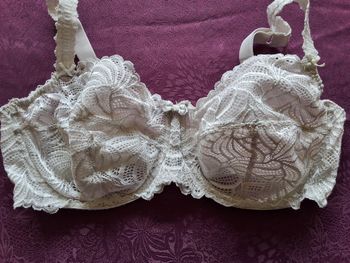 Soutien-gorge F19 blanc Bestform, très bon état, taille 100E