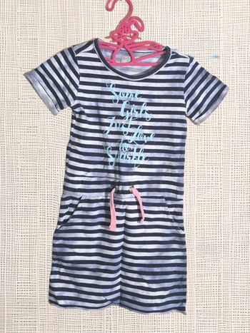 Robe courte