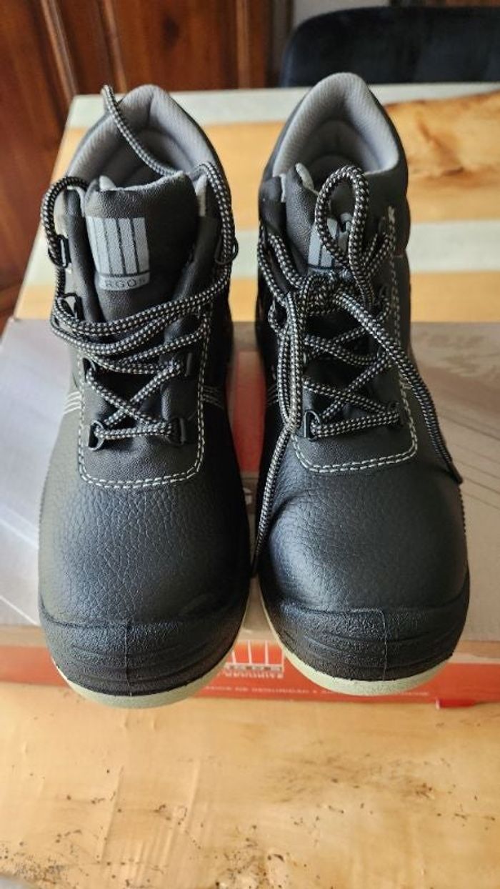 Chaussures sécurité femme
