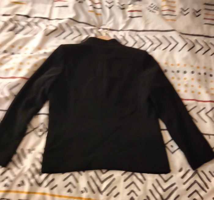 Très belle veste pour femme - photo numéro 7