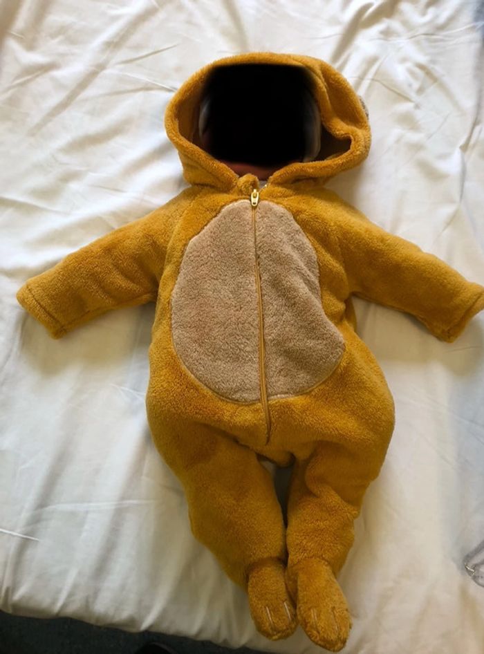 Combinaison taille 1 mois - photo numéro 3