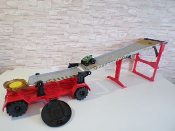 Méga piste Monster Trucks - Hot Wheels - Baja Buster 13