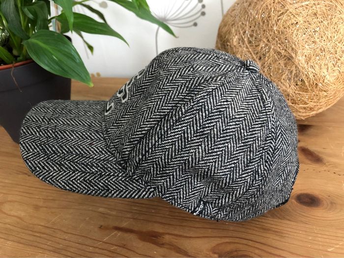 Casquette Levi’s t. 54 - photo numéro 2