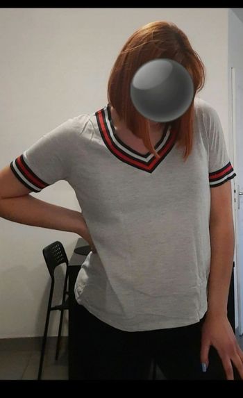 T-shirt col V