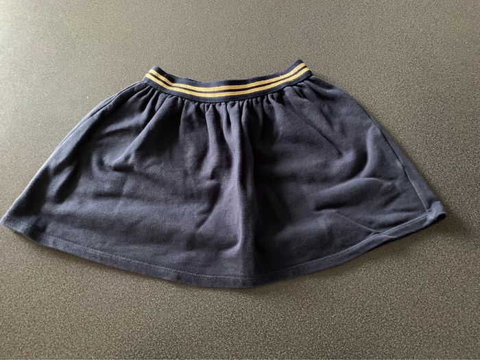 Jupe marine Vertbaudet taille 5 ans