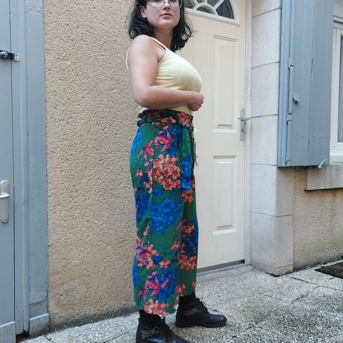 Magnifique pantalon Stradivarius 38 - photo numéro 2